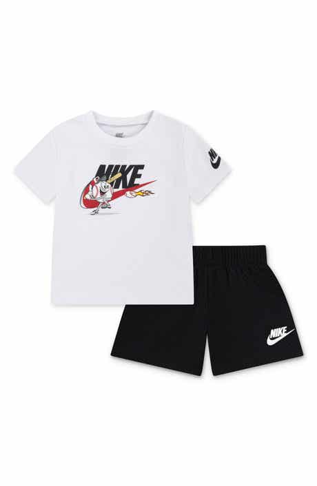 Nike Short Sleeve T-Shirt & Shorts Set