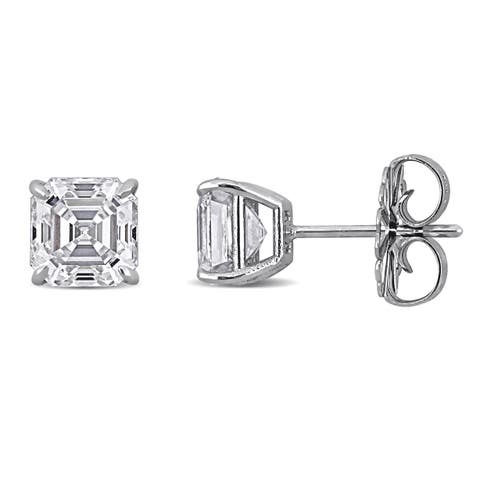 Lab-Grown Diamond Stud Earrings 14k