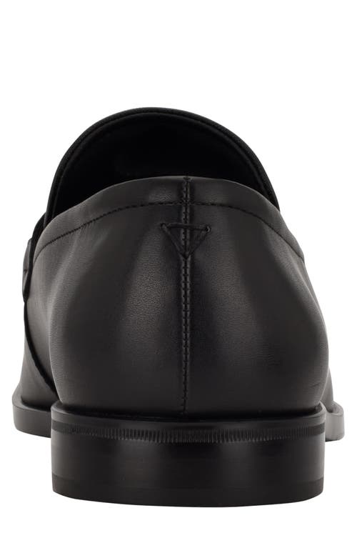 Guess Jendo Penny Loafer In Black