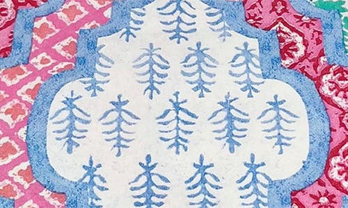 Mariposa Provençal Cotton Pink White Scalloped Guest Towel Box Set In White