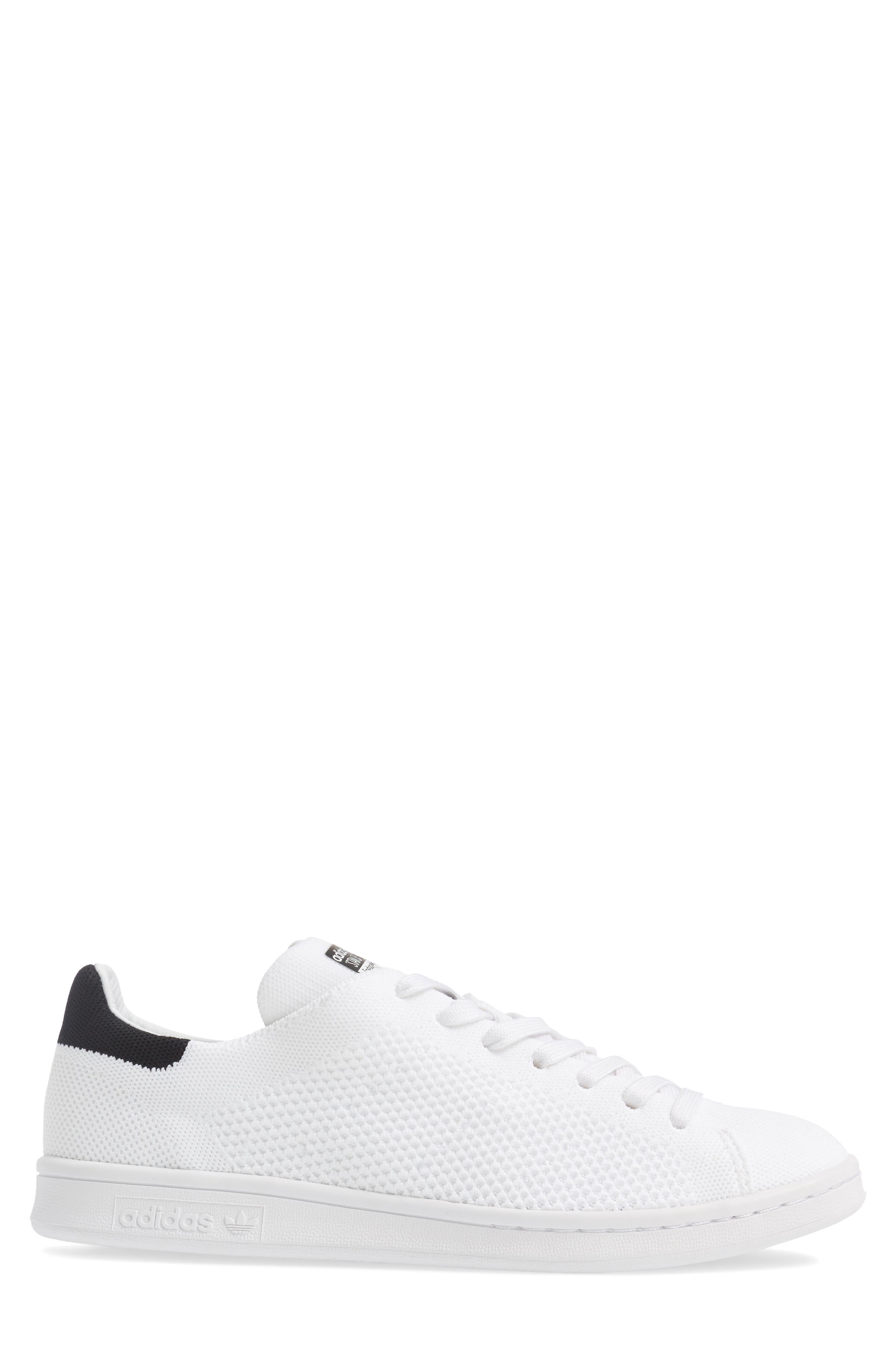 Stan Smith Primeknit Sneaker, Alternate, color, WHITE/ WHITE/ CORE BLACK
