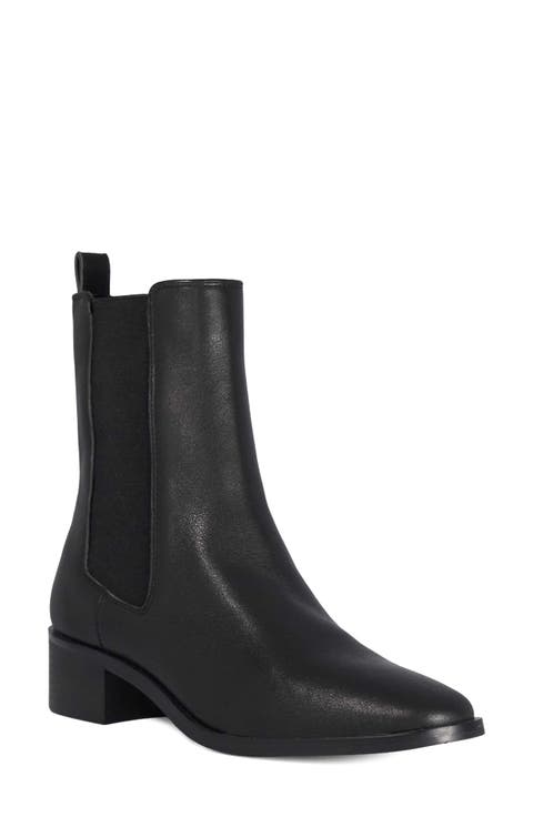Pryia Leather Chelsea Boot