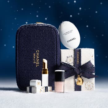COVETED ESSENTIALS Beauty Set