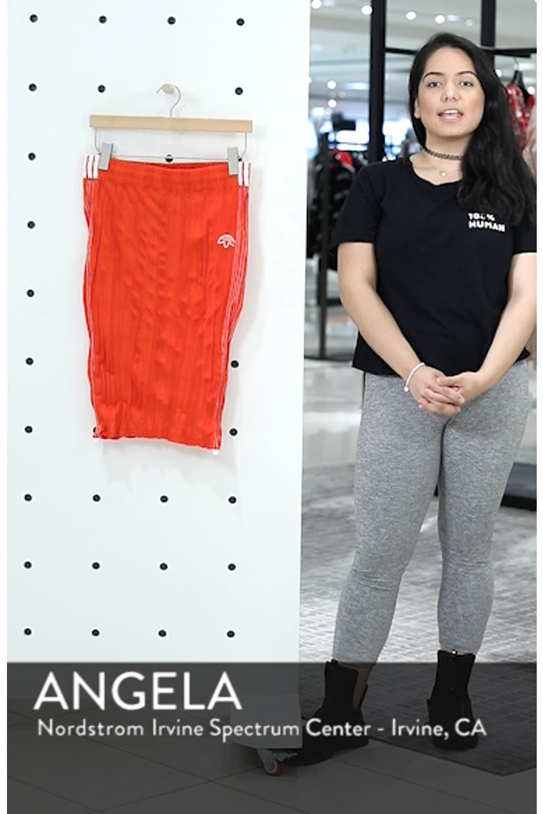 Track Skirt video
