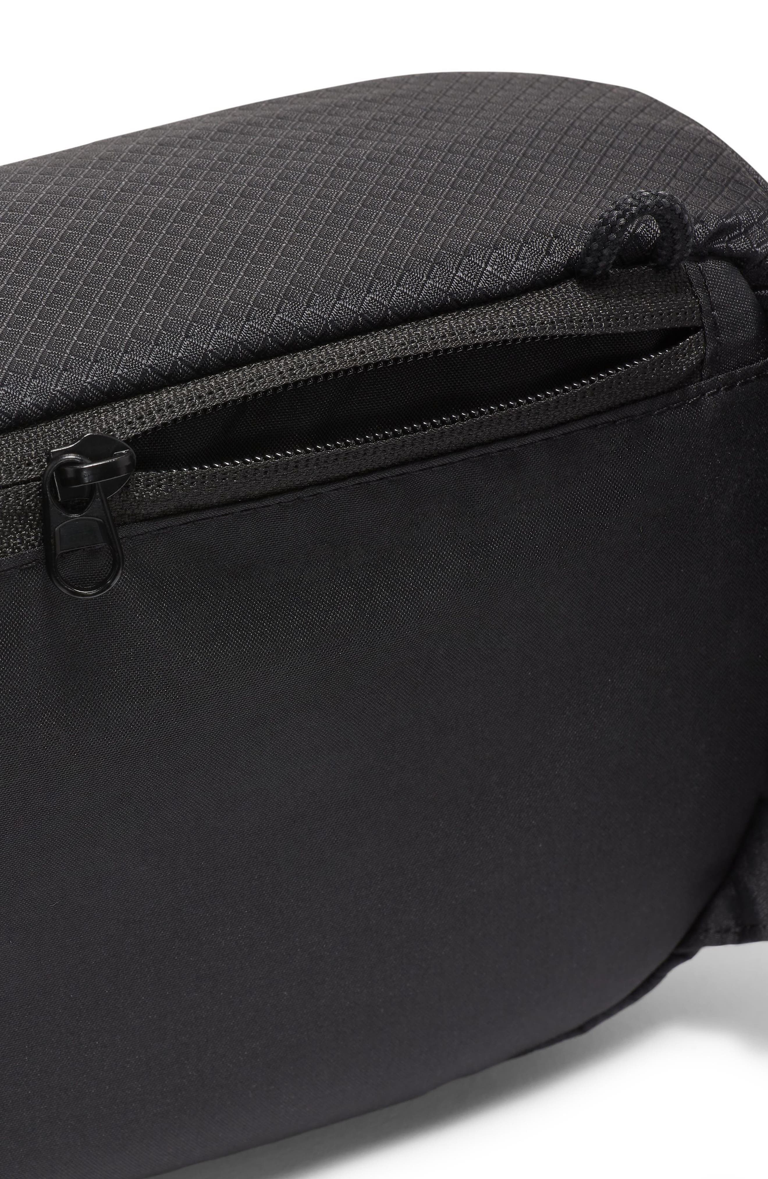 ACG Karst Belt Bag, Alternate, color, BLACK/ DARK SMOKE GREY