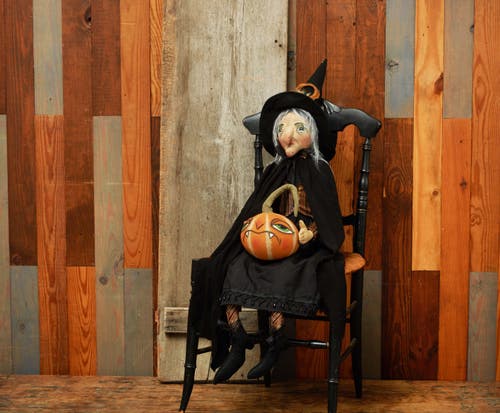 Gallerie Ii Halloween Witch Allegra Large Folk Art Doll Collectible Figurine In Black