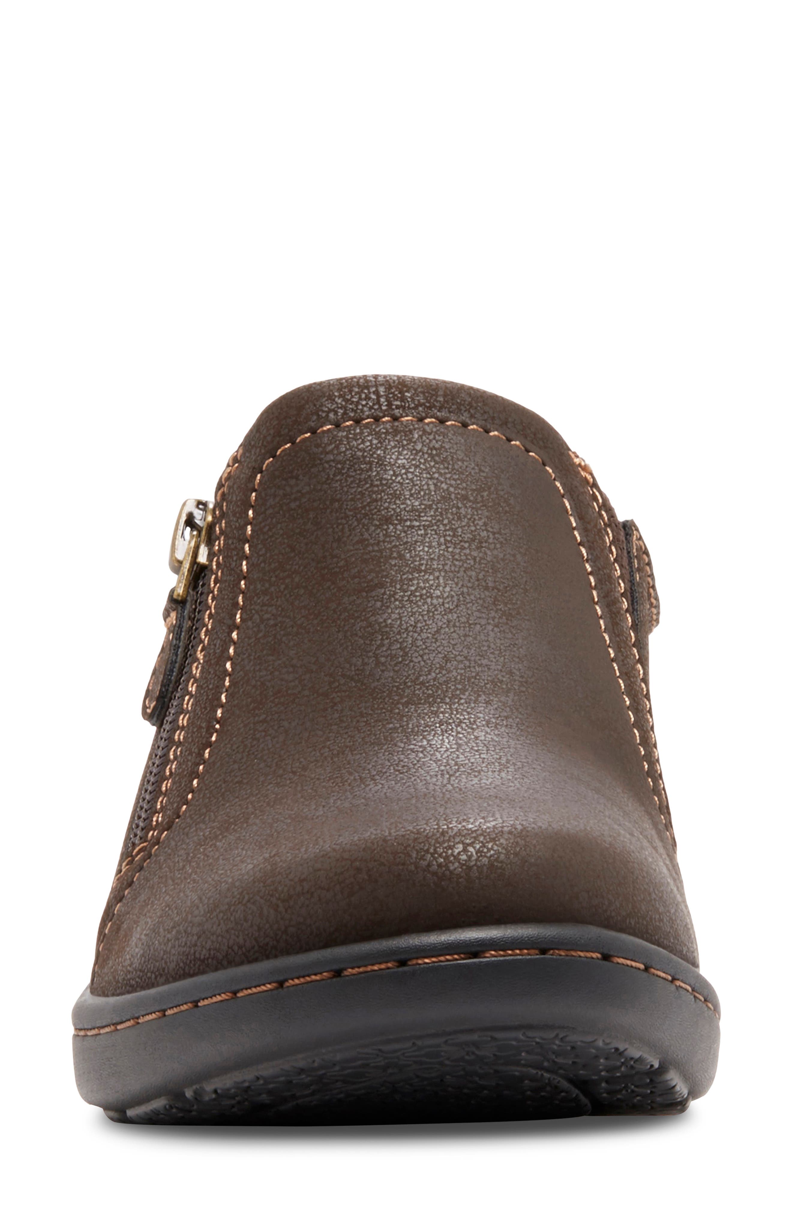 Vicky Slip-On - image 4