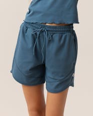 Nani Cloud Naomi Short