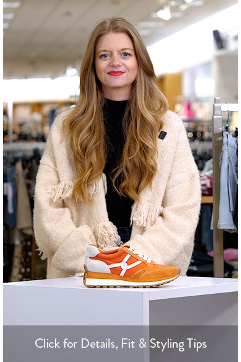 Valentina Sneaker video