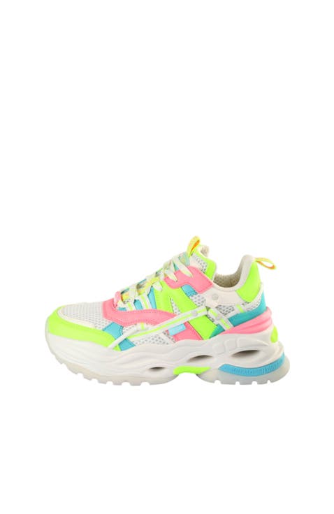 Triplet Hollow Sneaker