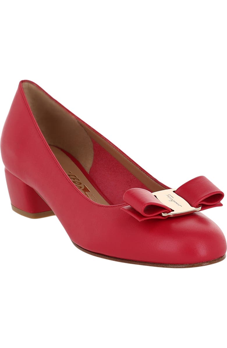 FERRAGAMO Vara Bow Pump, Main, color,