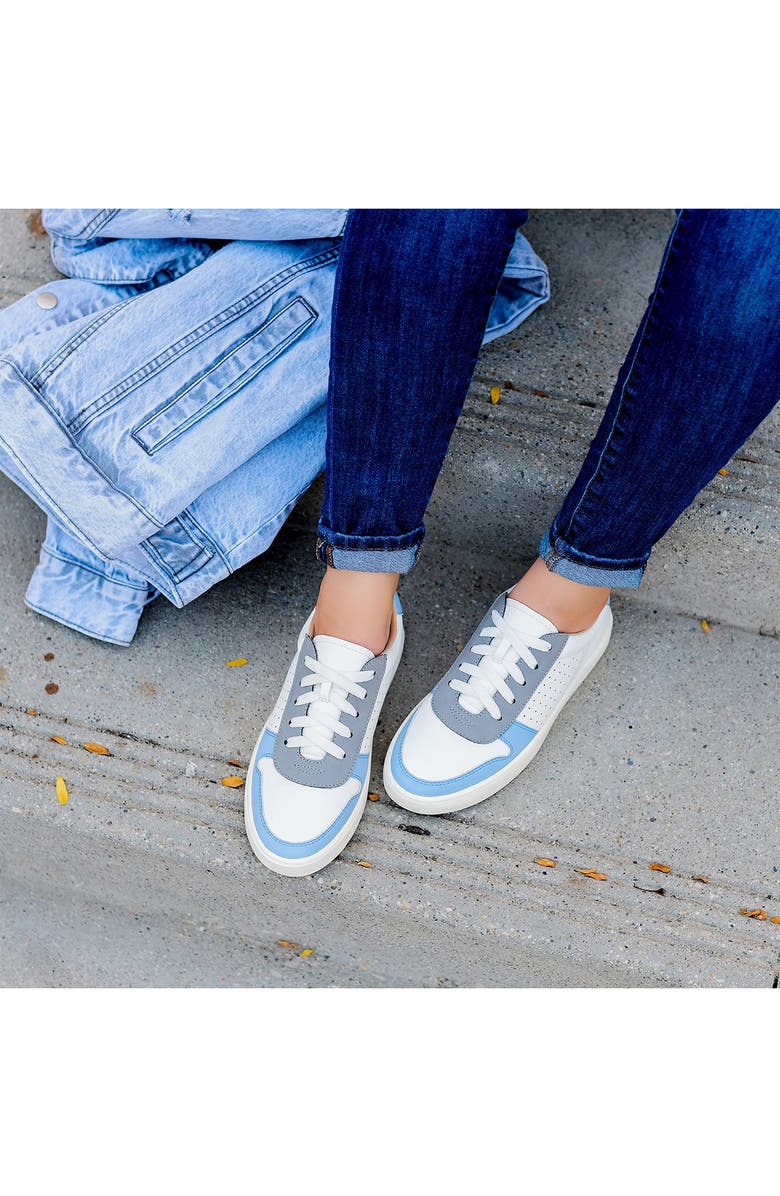 Journee Collection Elle Sneaker, Alternate, color,