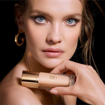 GUERLAIN PARURE GOLD SKIN 35ml 【00C】 Guerlain Parure Gold Skin Rejuvenating Radiance Foundation