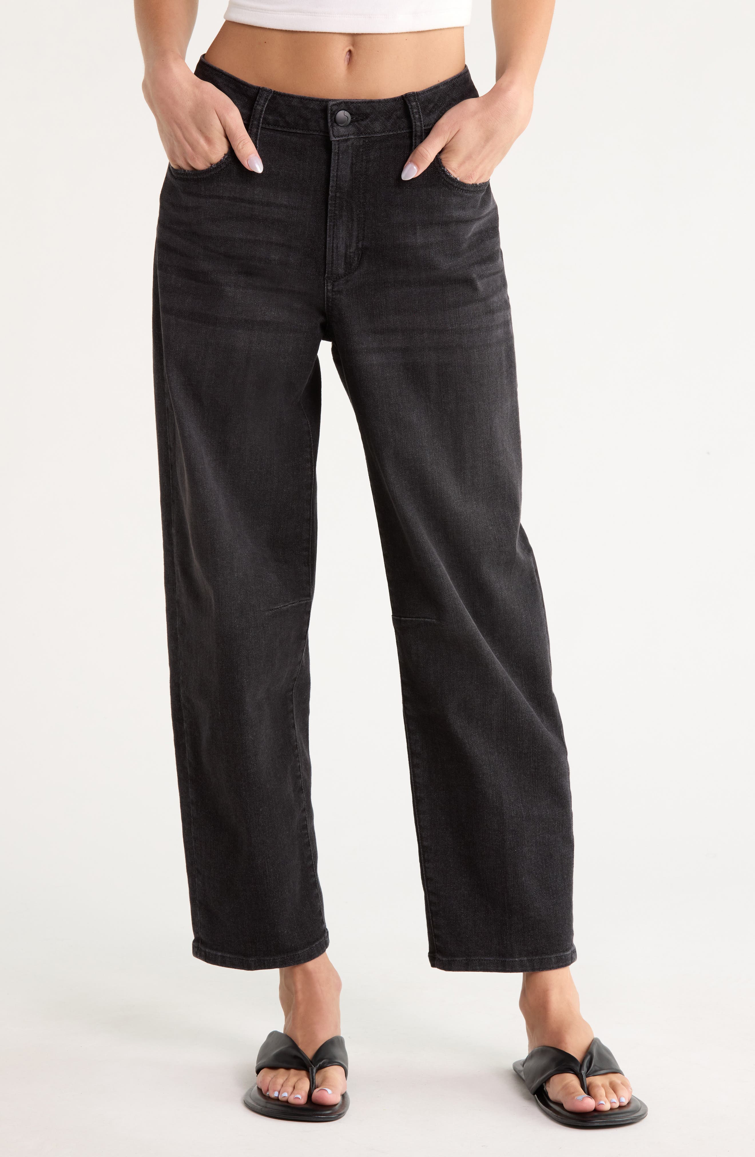 Relaxed Ankle Barrel Leg Jeans
