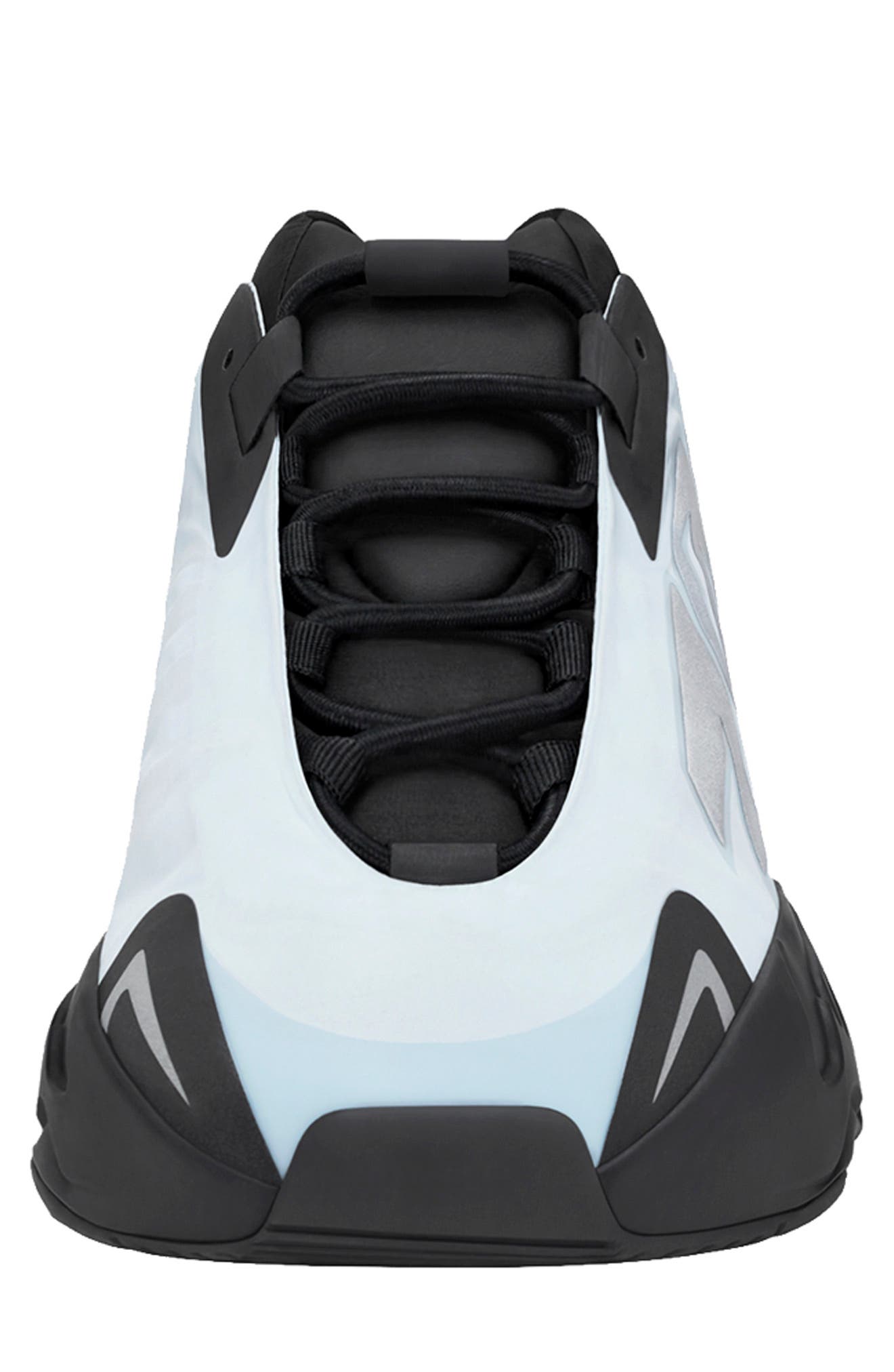 adidas Yeezy Boost 700 MNVN Sneaker, Alternate, color, 