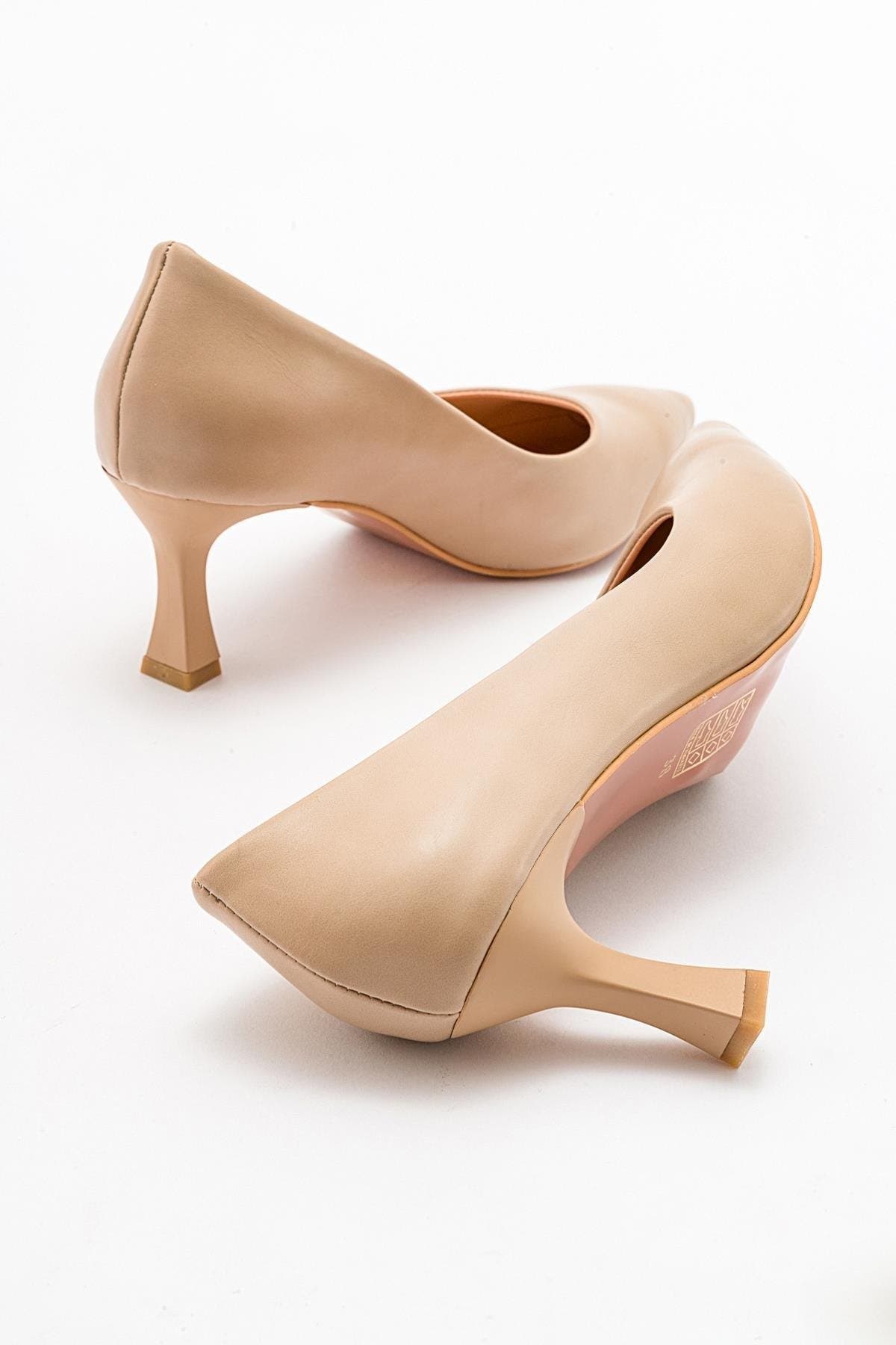 Pedra Pointed Toe Pump, Alternate, color, Beige