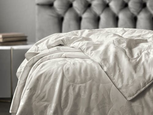 Togas Infinity Mulberry Silk Comforter In White