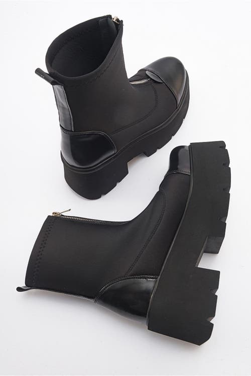 Prologue Shoes Bray Patent Chunky Boot In Black