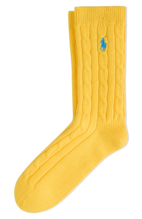 Seasonless Cable Crew Socks