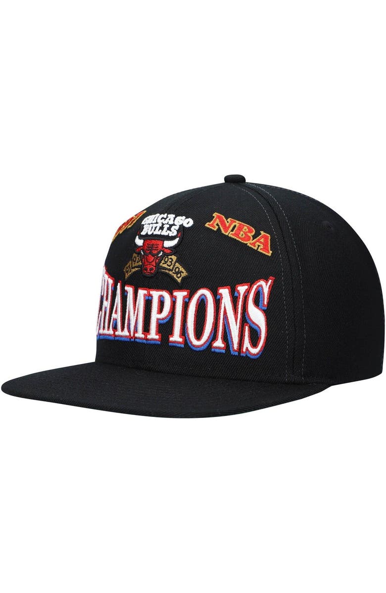 Mitchell & Ness Men's Mitchell & Ness Black Chicago Bulls Hardwood Classics 1997 NBA Champions Snapback Hat, Main, color, 