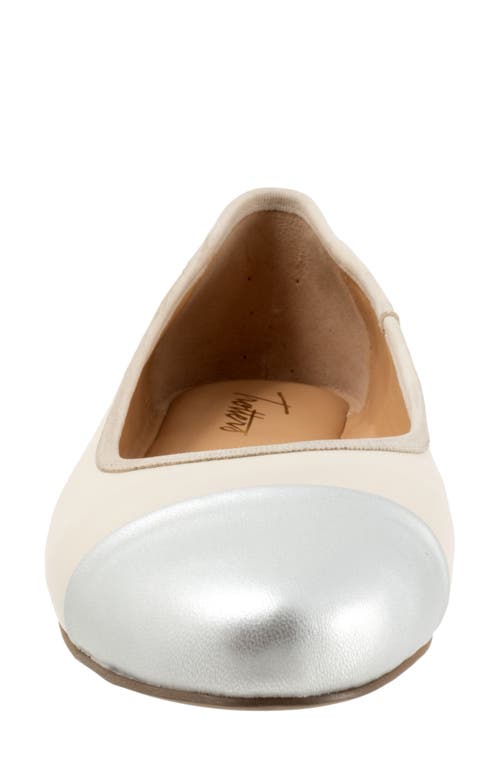 Trotters Clara Cap Toe Flat