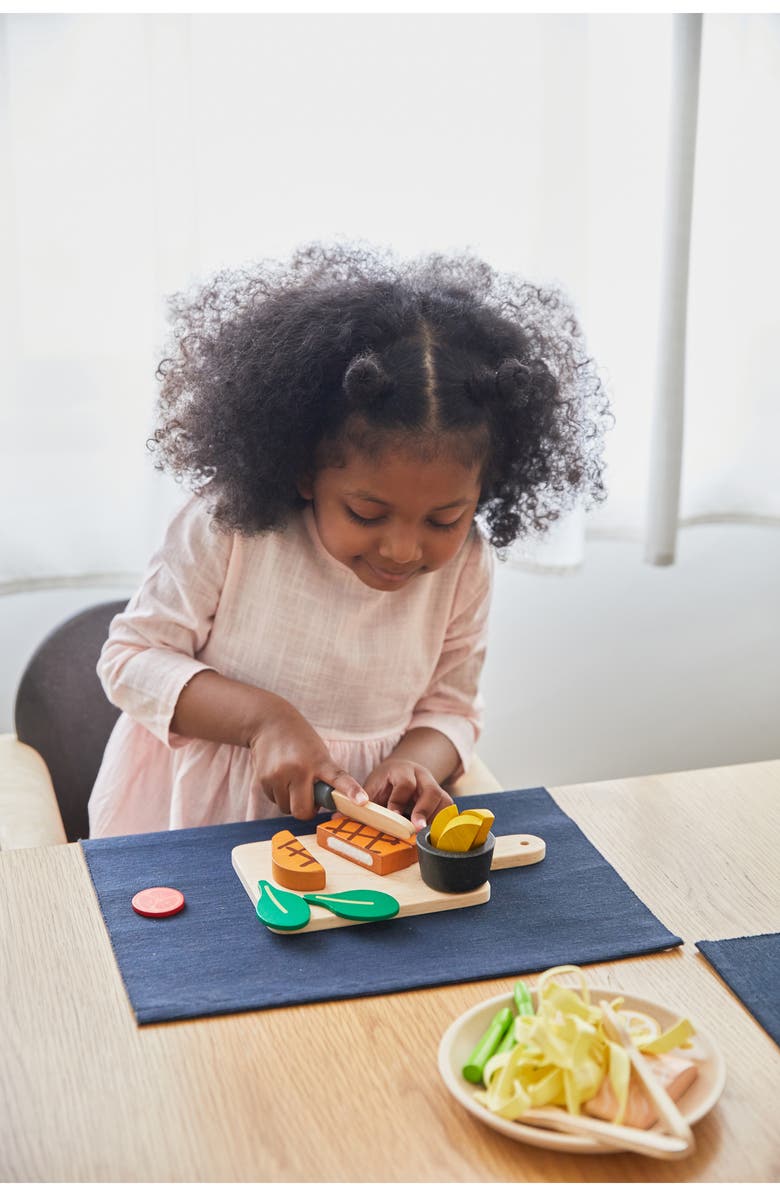 PlanToys<sup>®</sup> Steak Dinner Playset, Alternate, color, Assorted