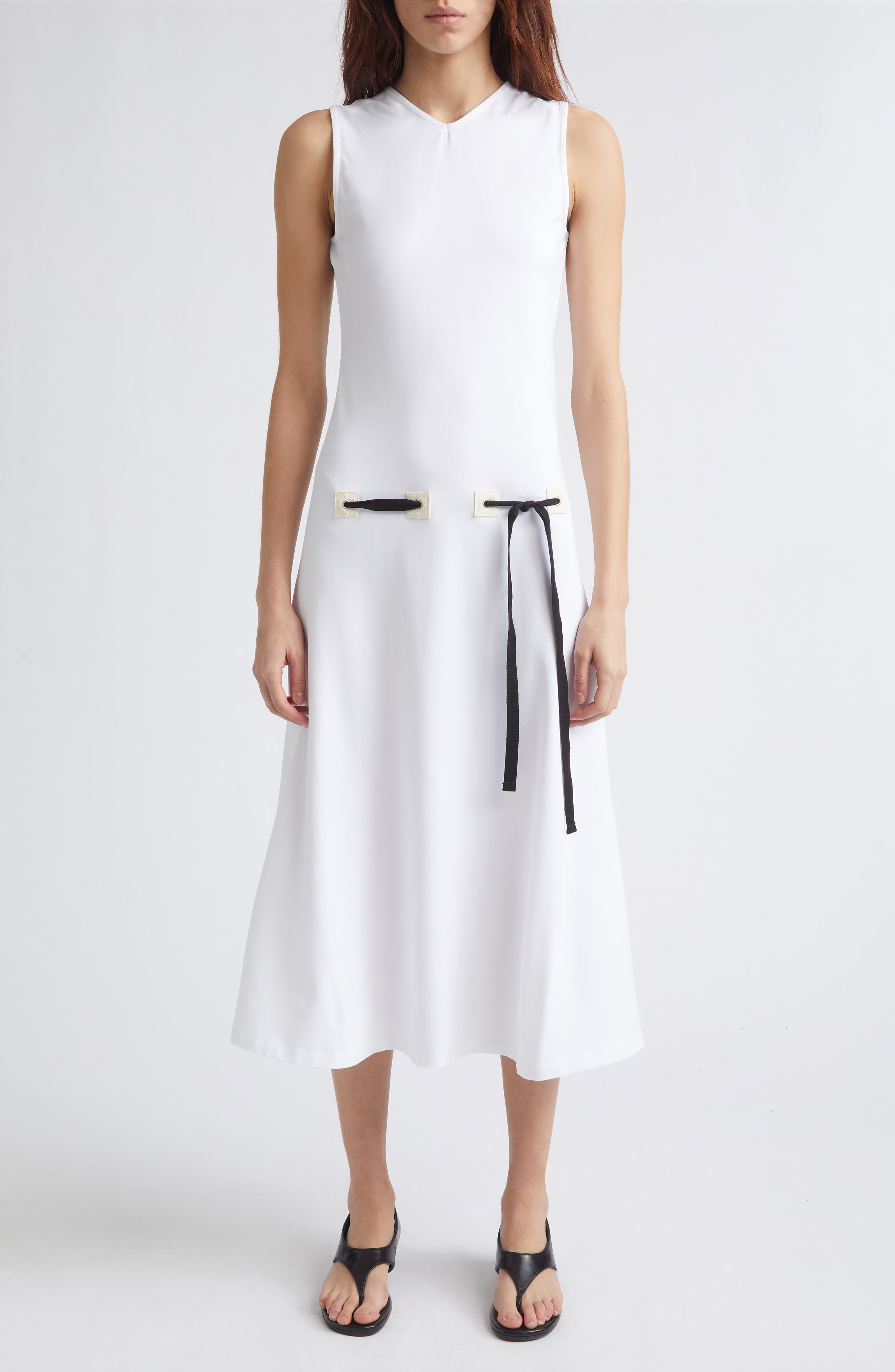 selected 000 - WHITE