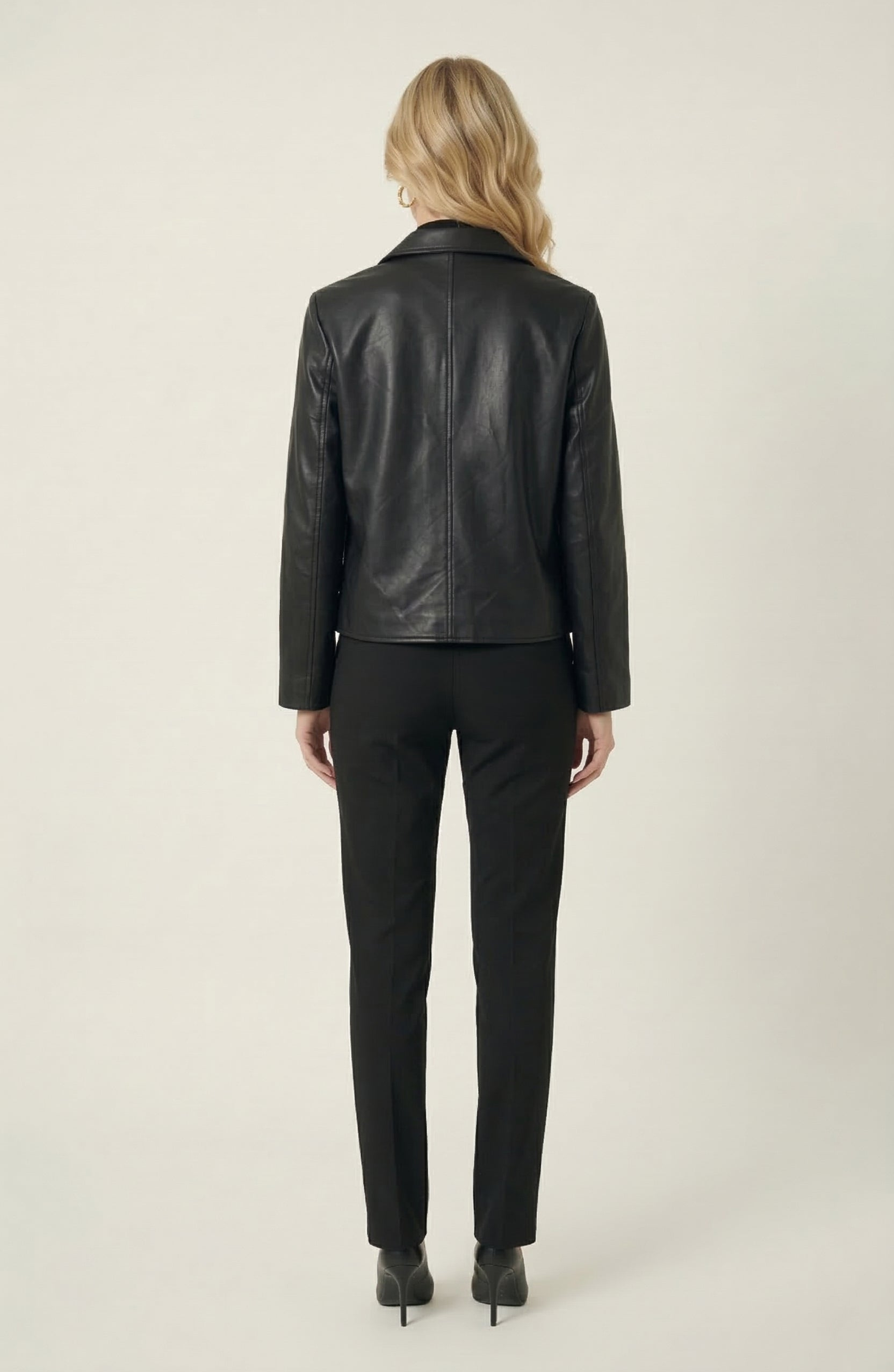 Modenaire Leather Button Front Jacket — фото 4