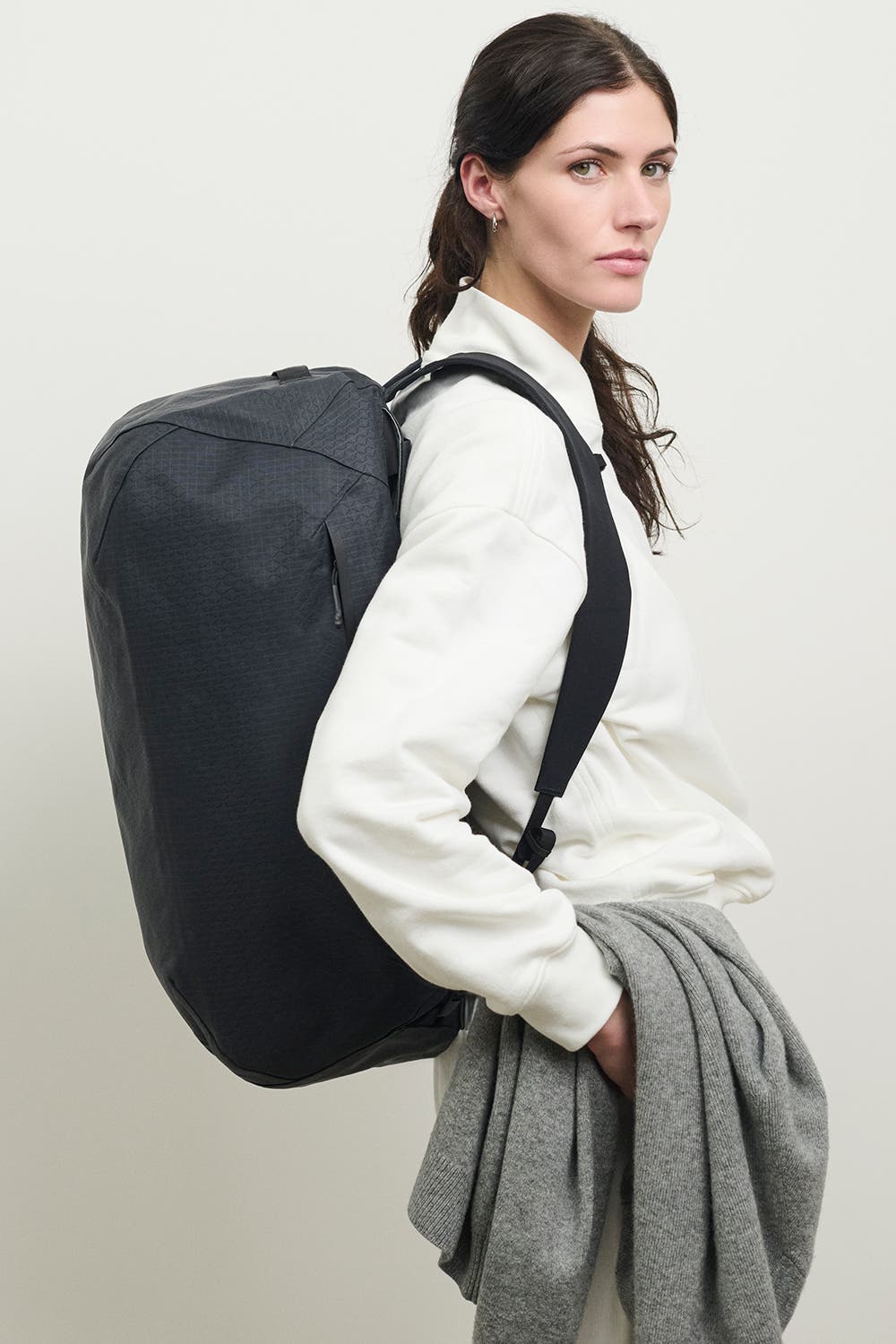 Elemental Duffle, Alternate, color, Black