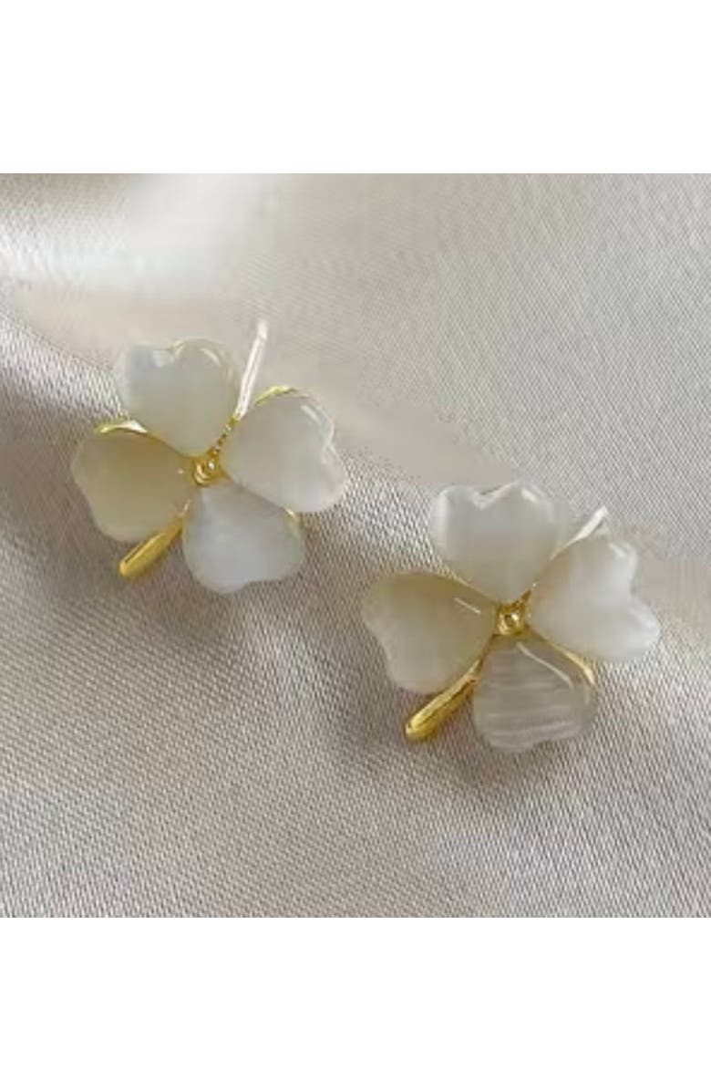 Erin McDermott Jewelry Mother of Pearl Heart Clover Earrings, Alternate, color, 