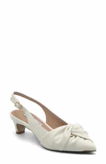 Charles David Ainee Slingback Pump