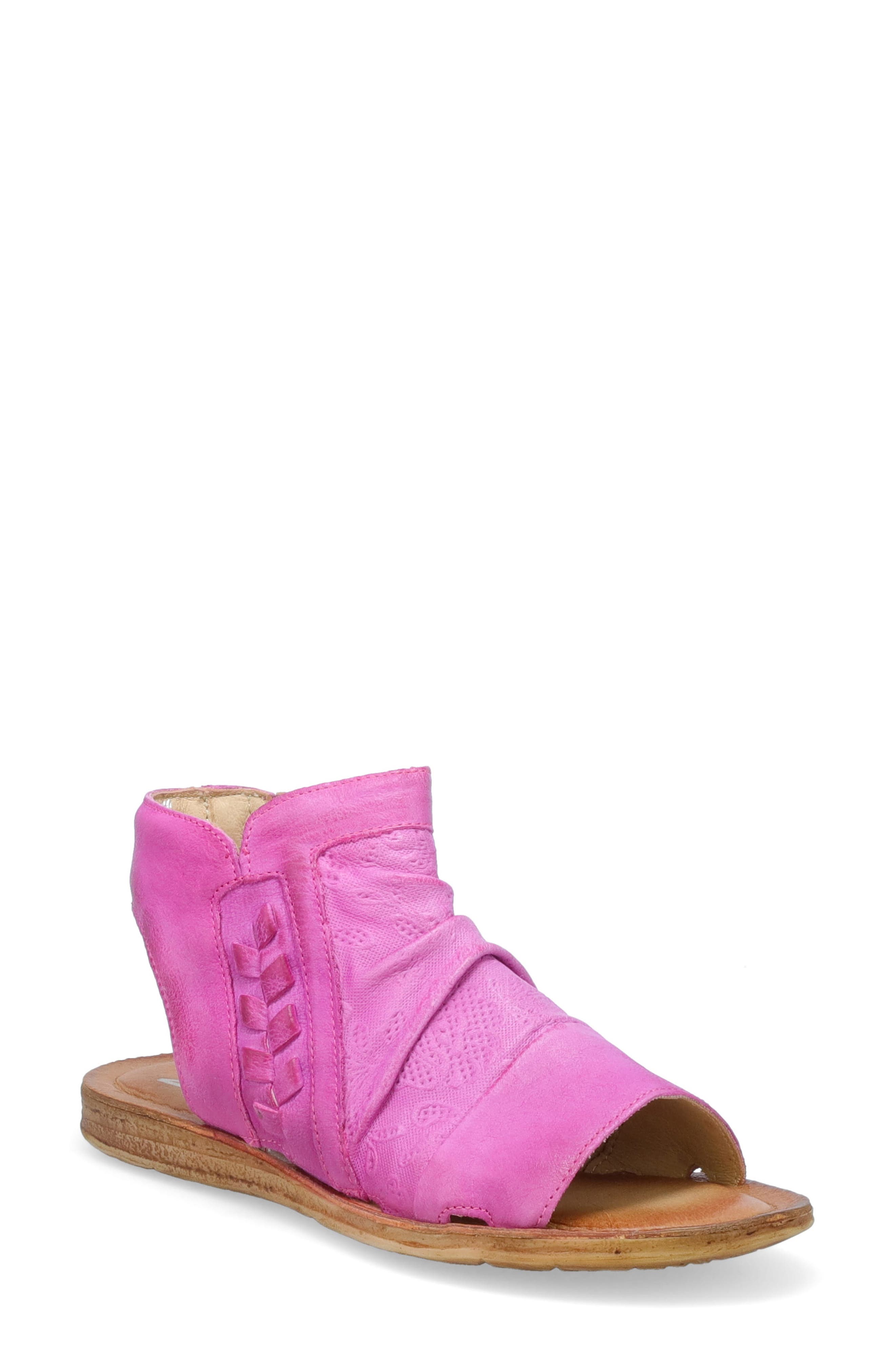 Flaire Scrunch Leather Sandal (Women) | Nordstromrack