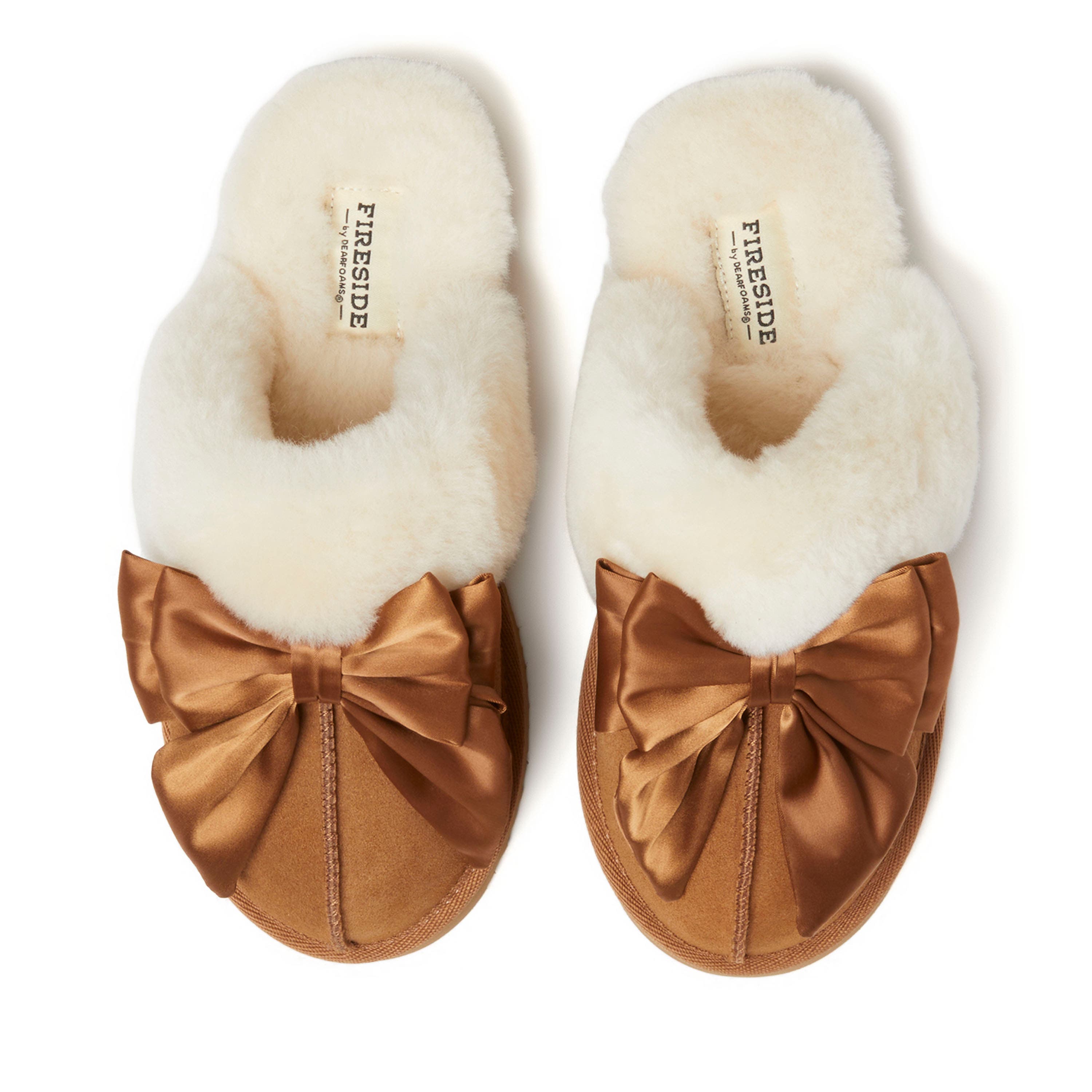 DEARFOAMS Fireside Sydney Genuine Shearling Scuff with Bow, Alternate, color, 