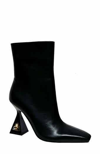 Molly Bootie