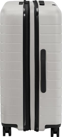 Flex 26-Inch Spinner Suitcase