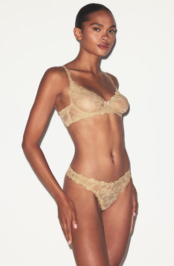 Stretch Lace Dipped Thong