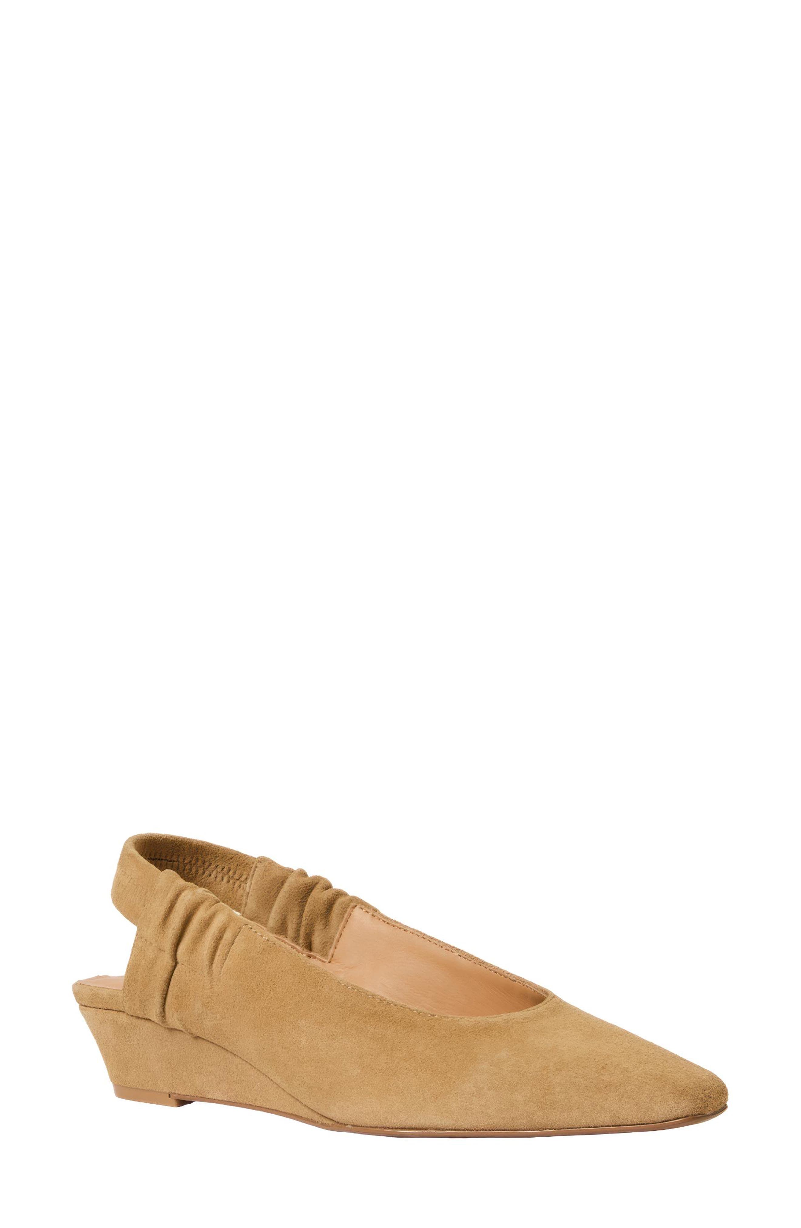 SAND SUEDE