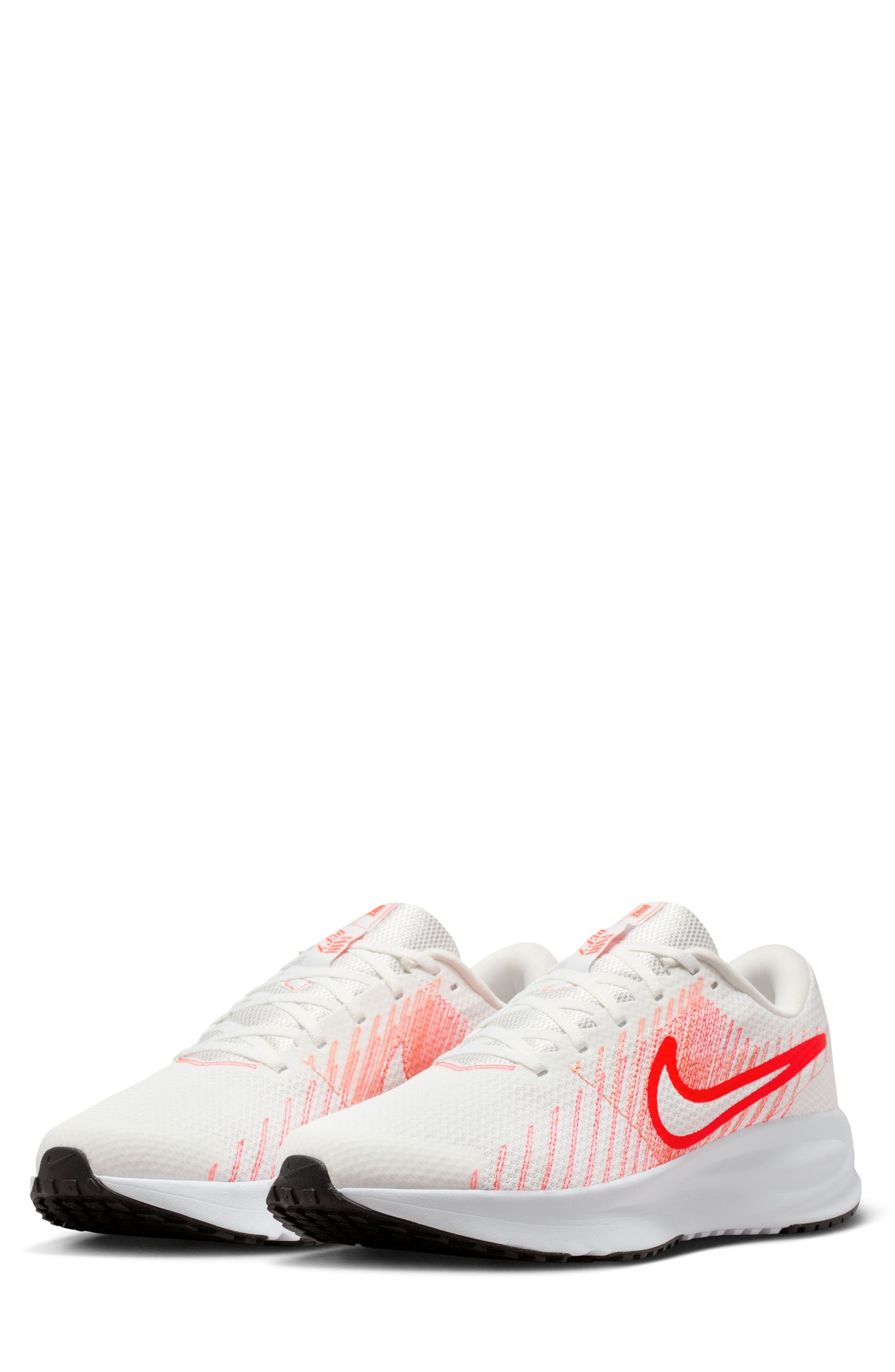 Nike Run Defy Running Shoe