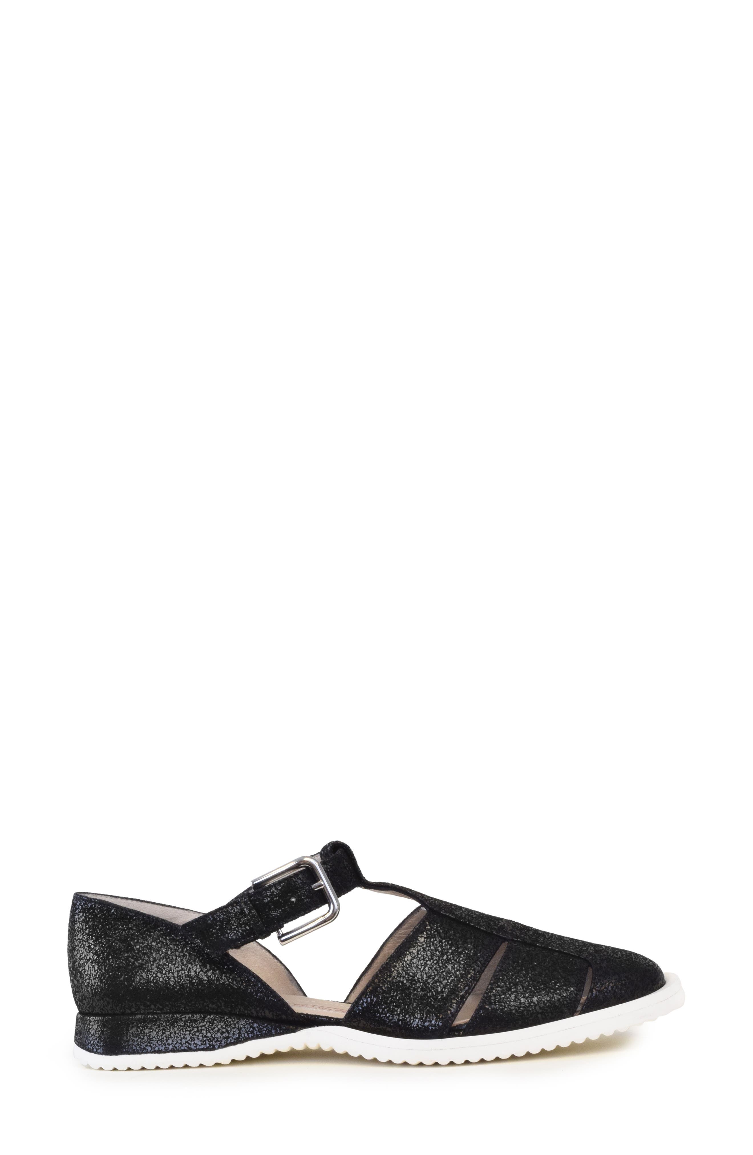 Amalfi by Rangoni Eduard Flat, Alternate, color, 