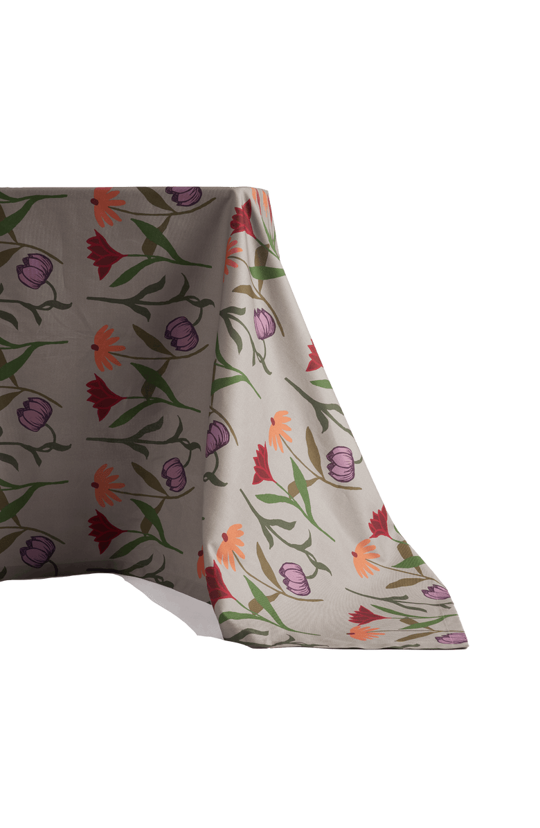 Sophie Williamson Design Tablecloth Picnic on the Meadow, Main, color, White