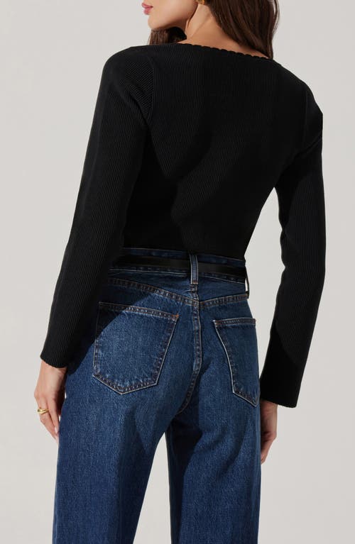 Astr The Label Scallop Trim Rib Top In Black