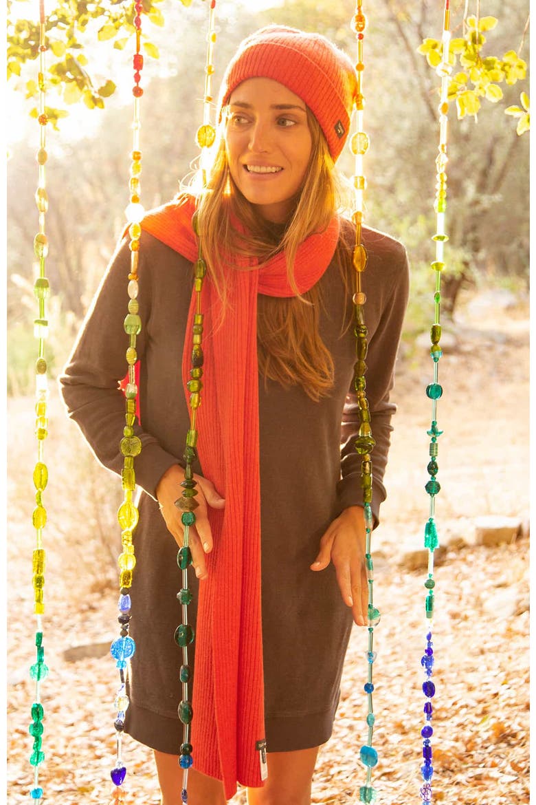 Cazadero Scarf, Alternate, color, Winterberry