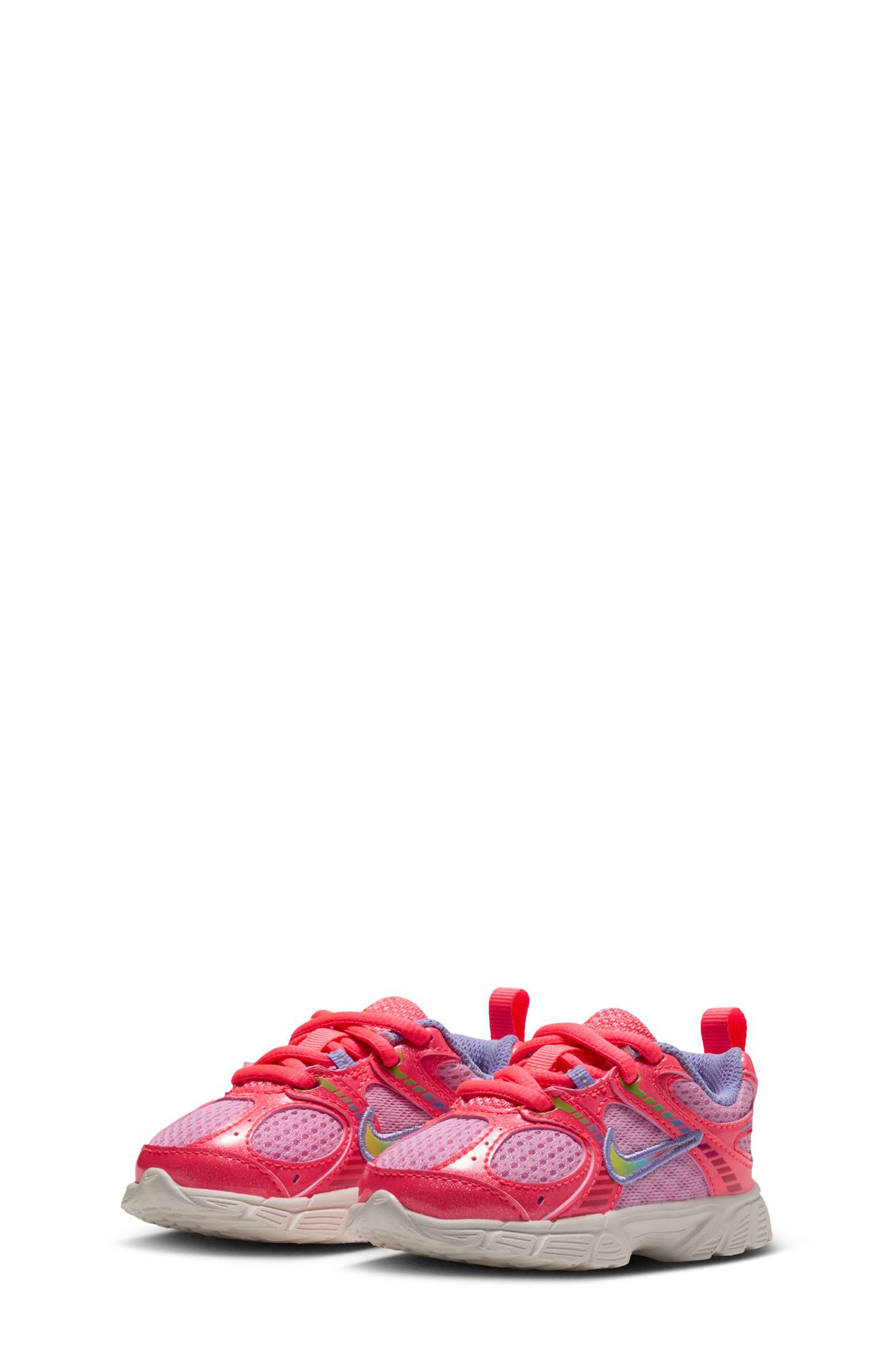 Kids' V5 Runner Running Shoe