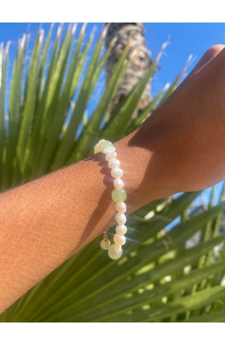 seree Isabelle Pearl and green jade bracelet, Alternate, color, Light Green