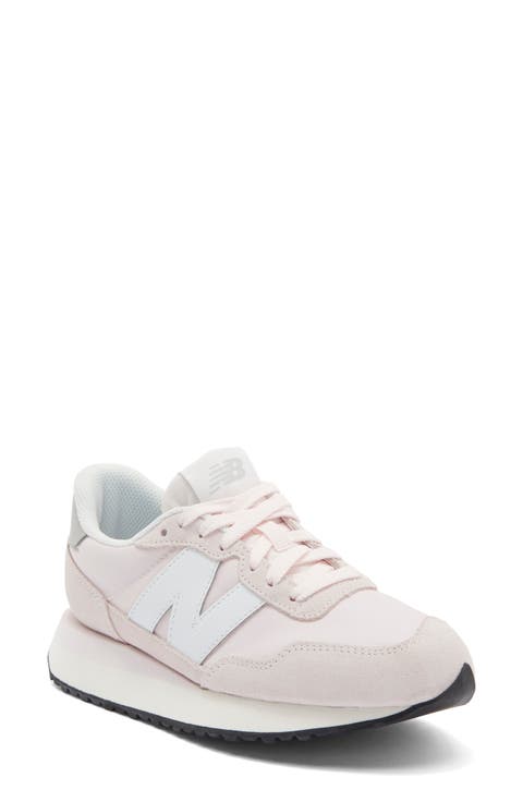 237 Sneaker