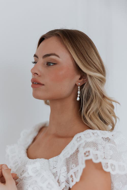 Untamed Petals Selena Pearl Drops In Metallic