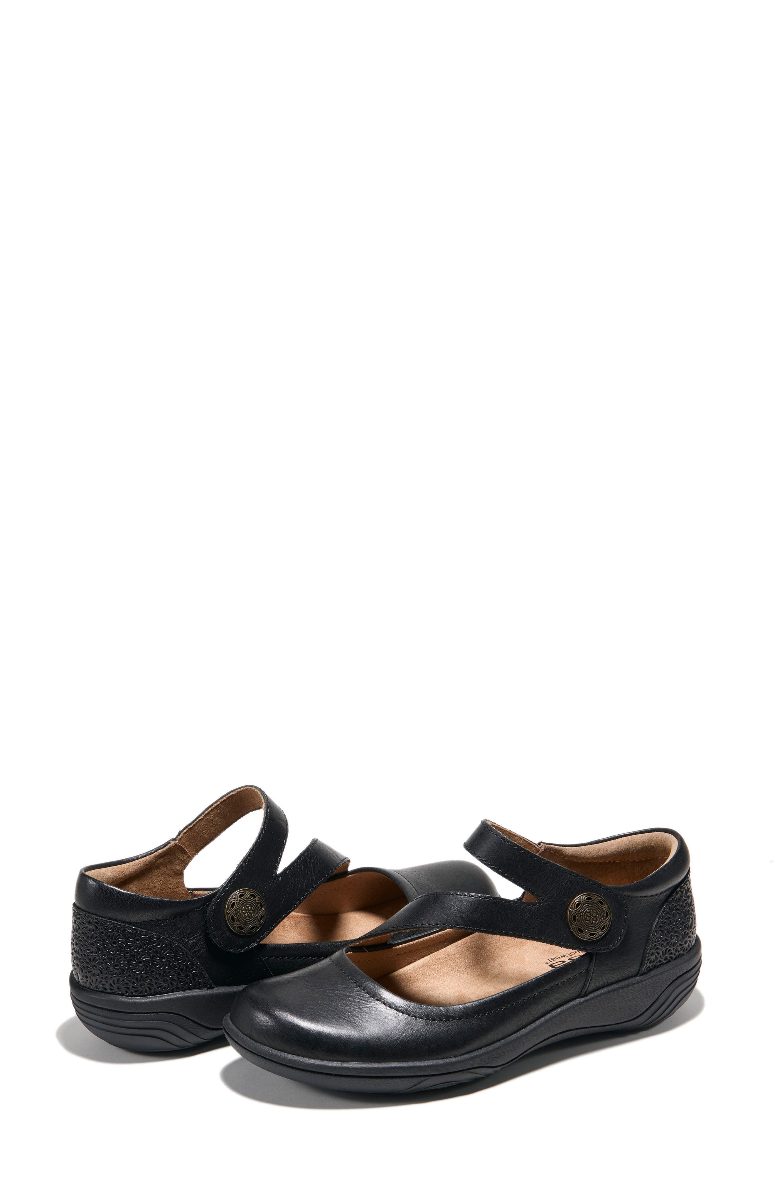 Hälsa Footwear Ava Flat, Alternate, color, Black