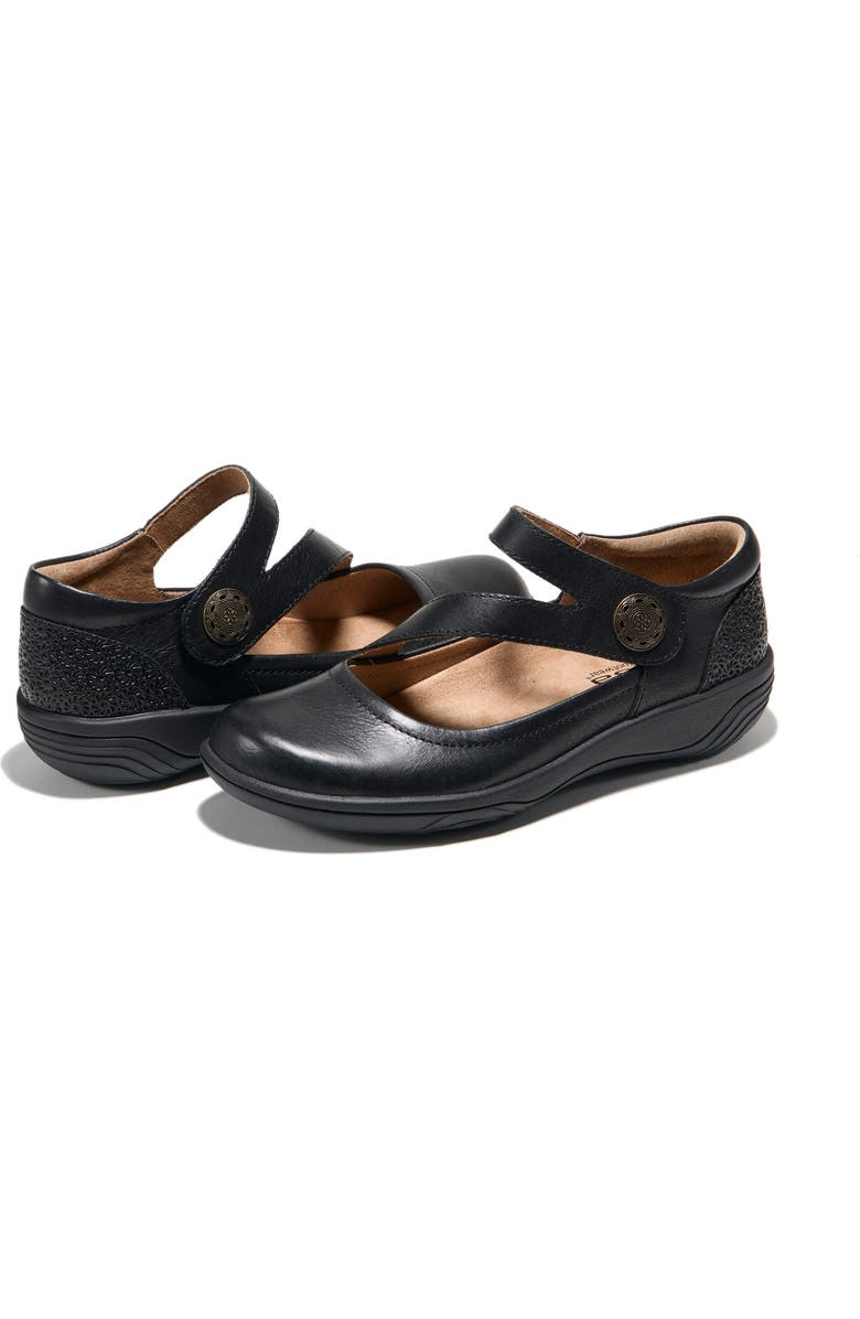 Hälsa Footwear Ava Flat, Alternate, color, Black