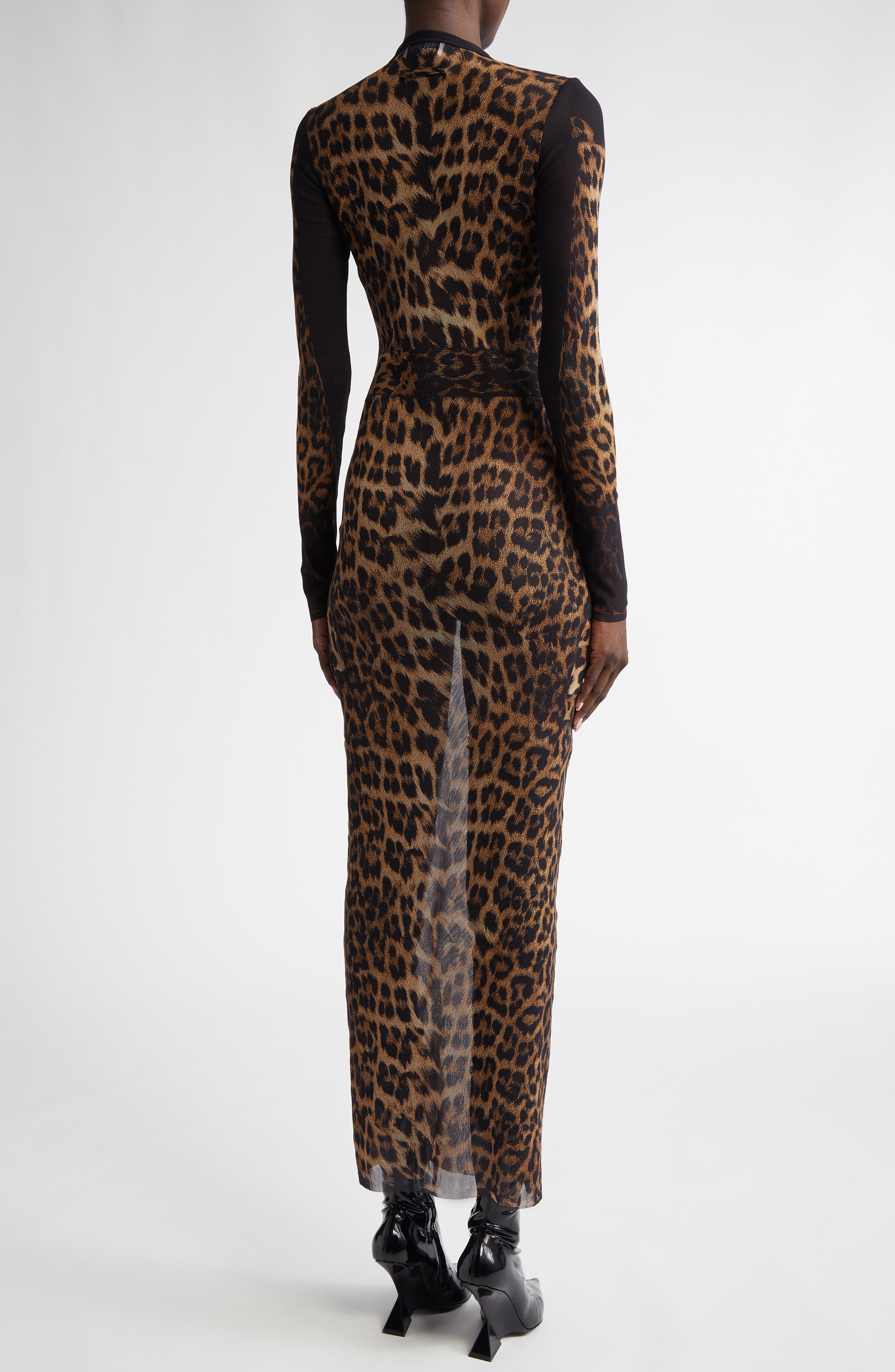 long sleeve cheetah print dress MANGO - Long-sleeved leopard-print Black Perfect for those who dare to stand out Leopard Print High Neck Long