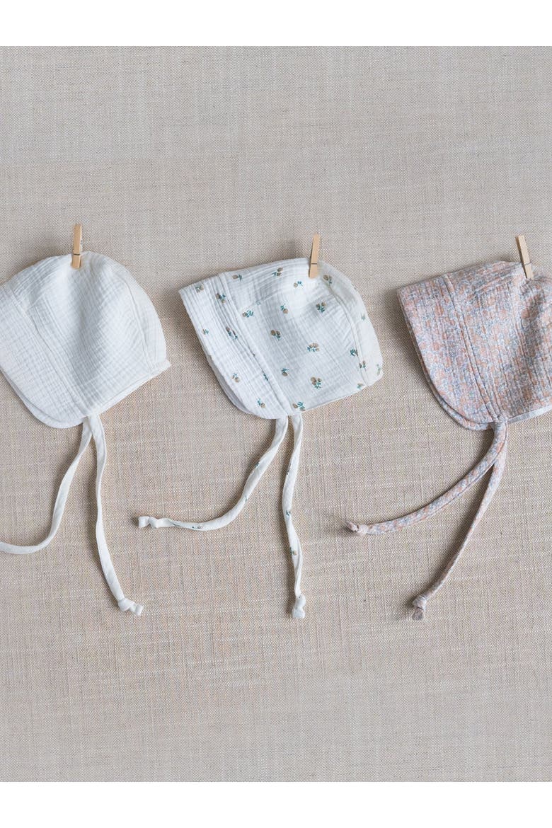 Organic Muslin Bonnet, Alternate, color, Palmer Floral / Dune + Laguna